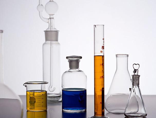 化工(gōng)原料一般劃分幾個級別 化工原(yuán)料一般劃分幾個級別